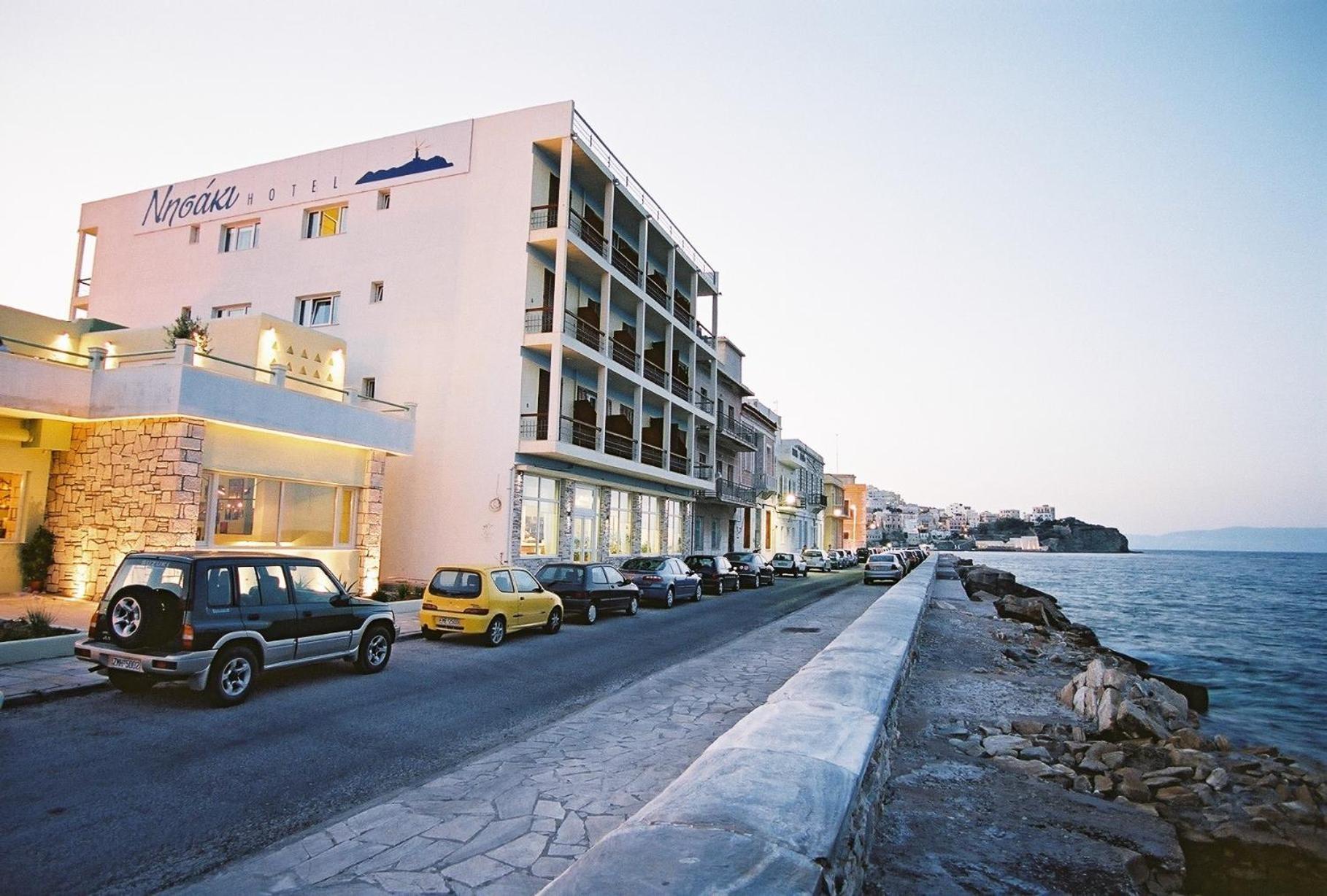 Nisaki Hotel & Elite Suites Ermoupoli Ngoại thất bức ảnh