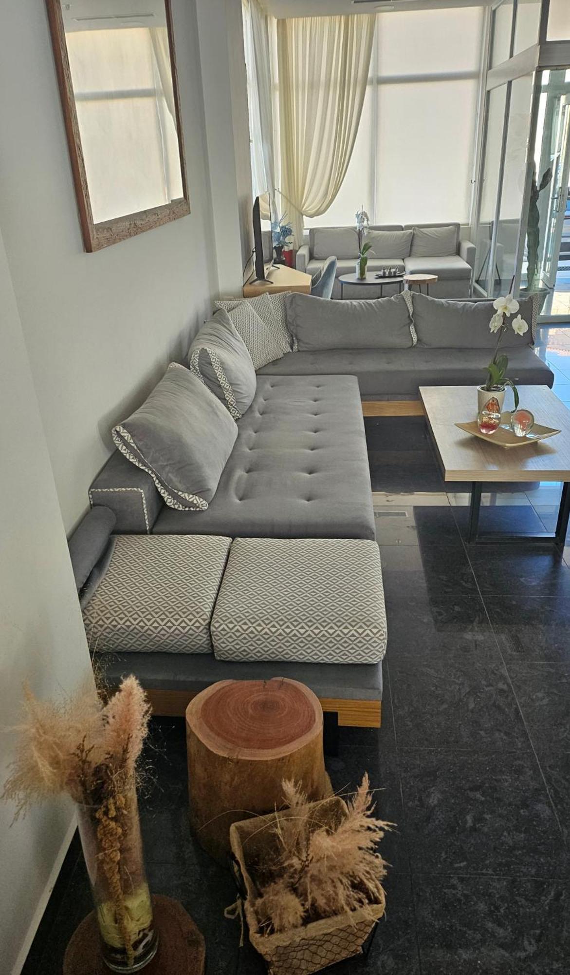 Nisaki Hotel & Elite Suites Ermoupoli Ngoại thất bức ảnh