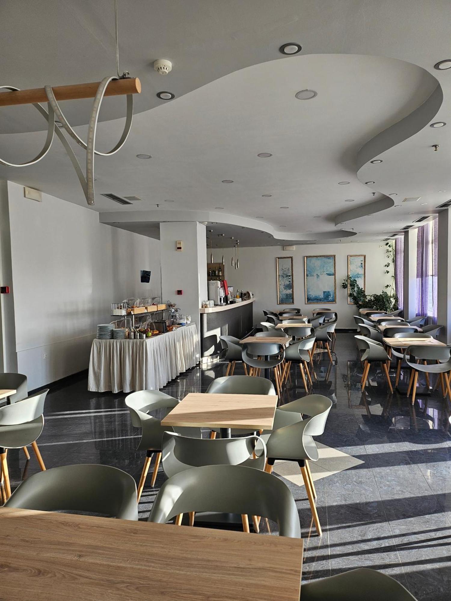 Nisaki Hotel & Elite Suites Ermoupoli Ngoại thất bức ảnh