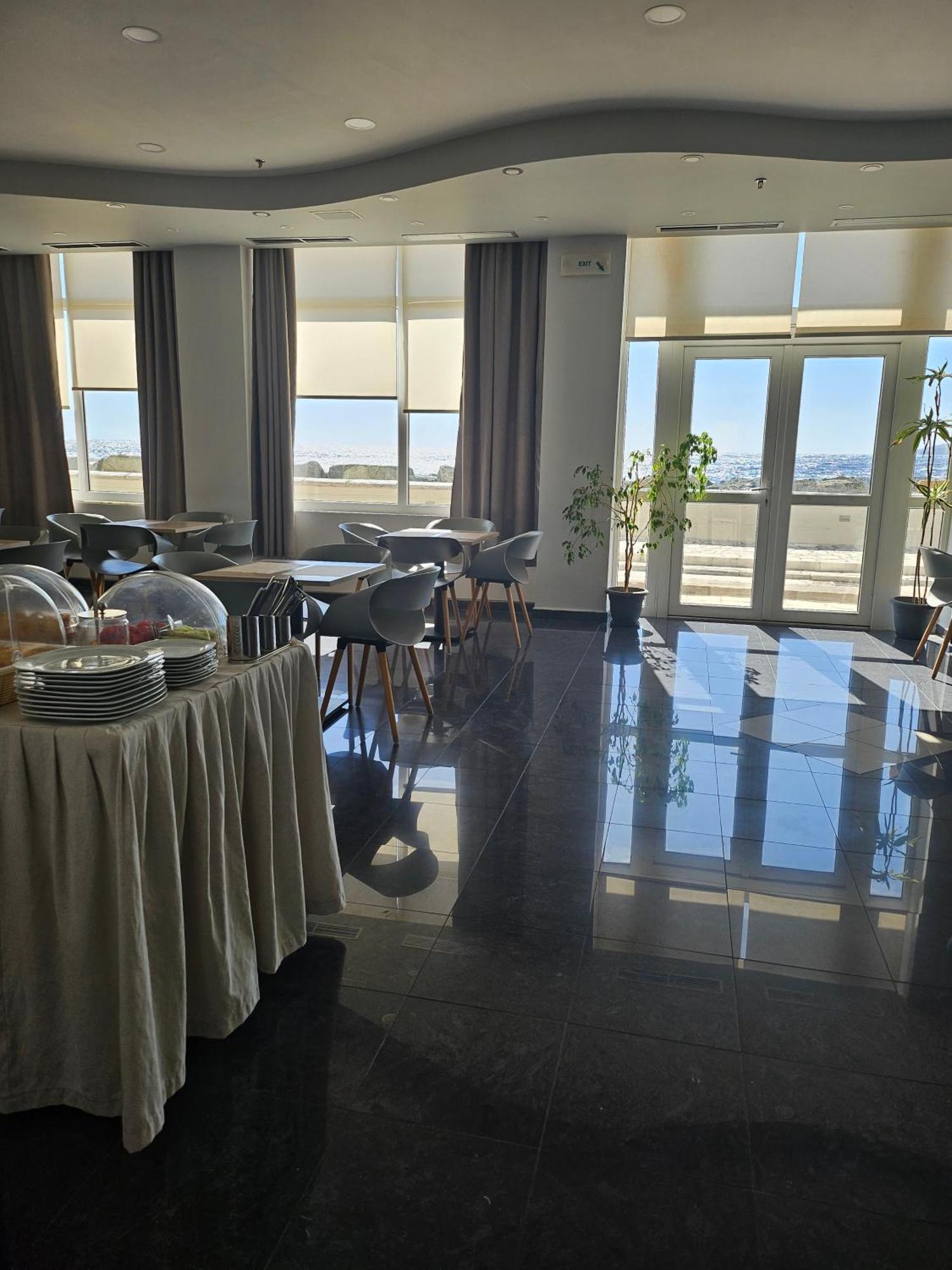 Nisaki Hotel & Elite Suites Ermoupoli Ngoại thất bức ảnh