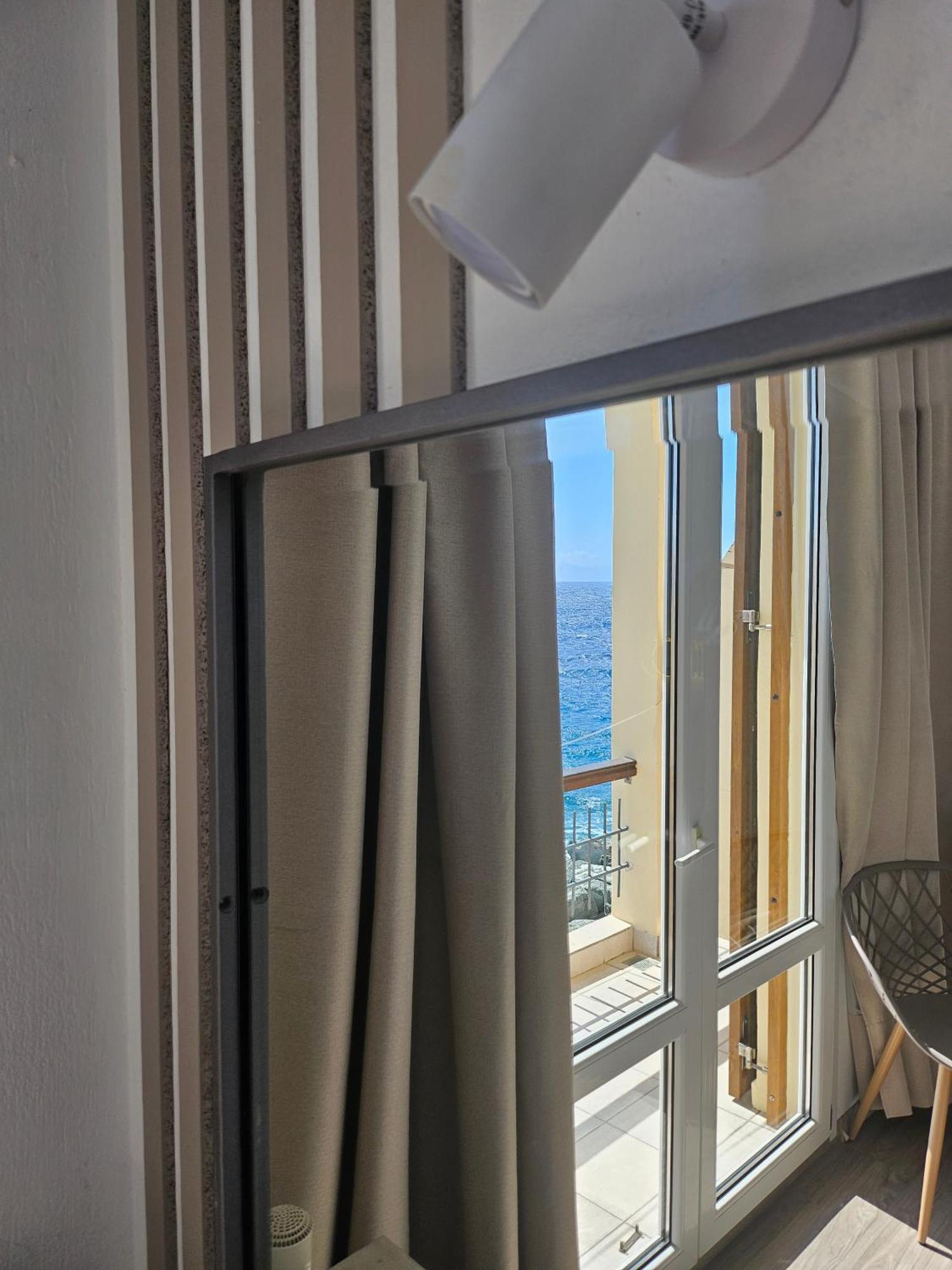 Nisaki Hotel & Elite Suites Ermoupoli Ngoại thất bức ảnh